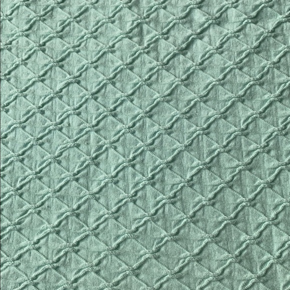 2/$20 H&M Crop Top - Picture 4 of 6